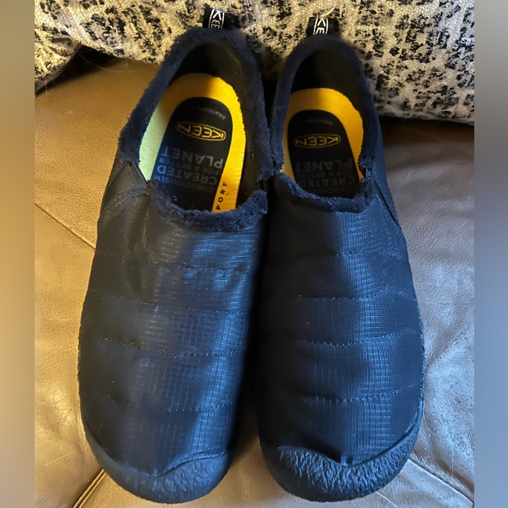 Keen Howser slipper shoe